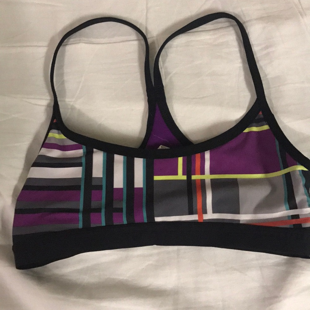 Sports bra
